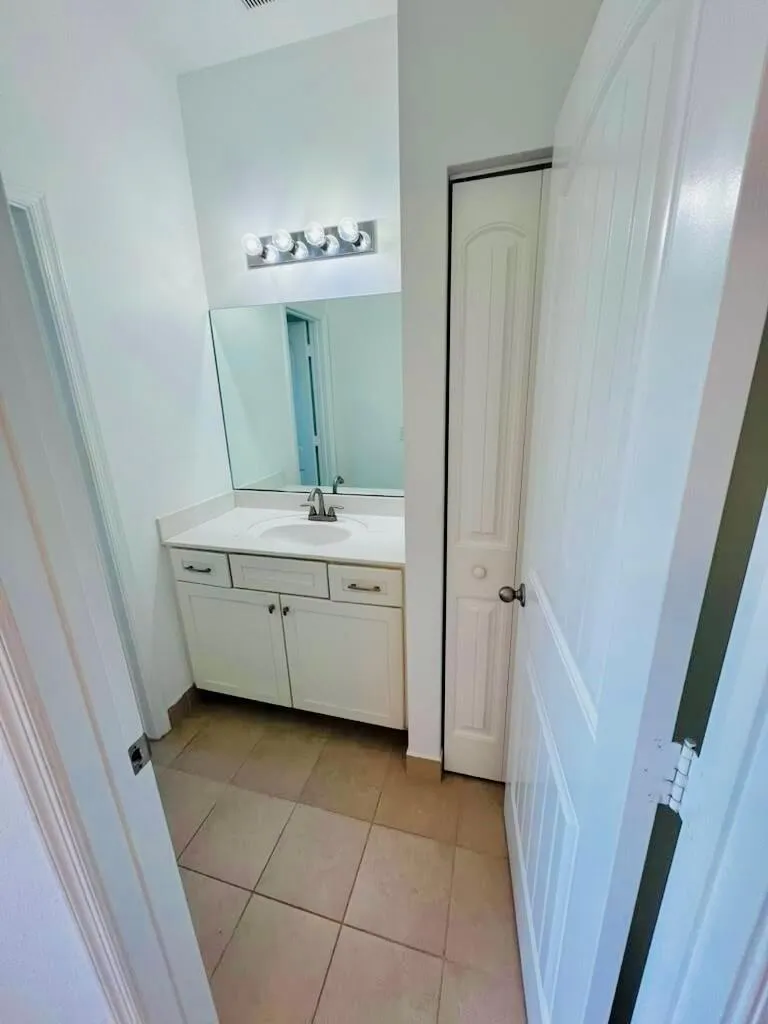 1129 VERMILION DRIVE 