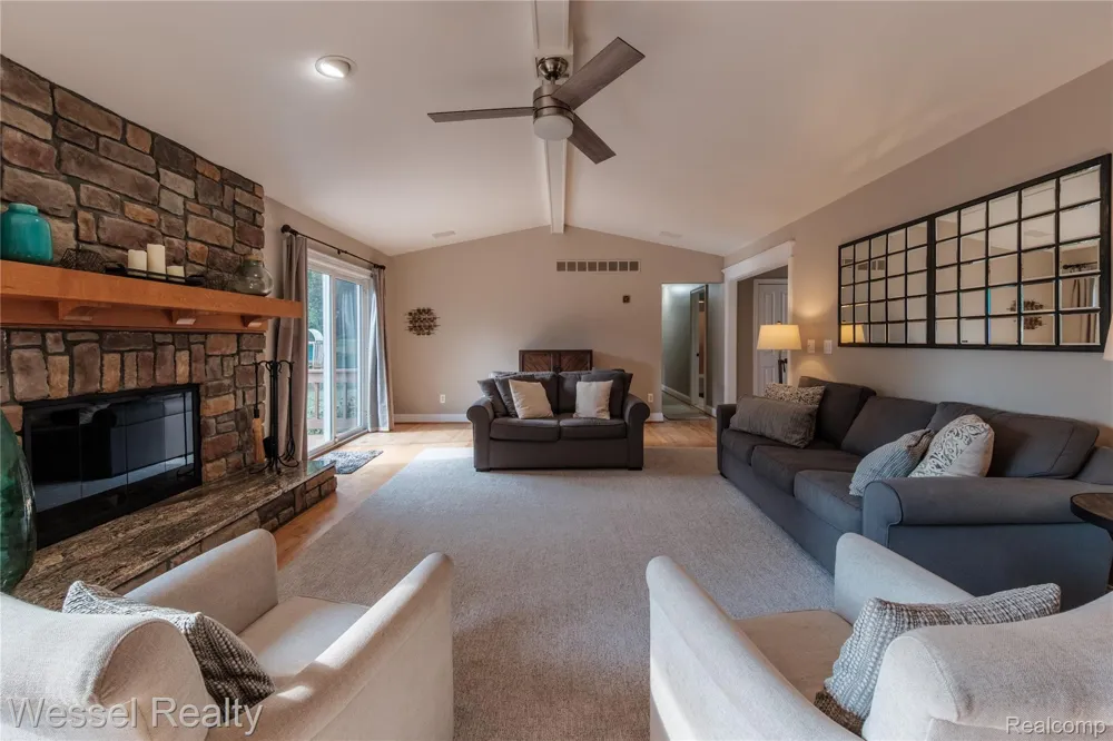 2096 Winchester Road Rochester Hills City, MI 48307