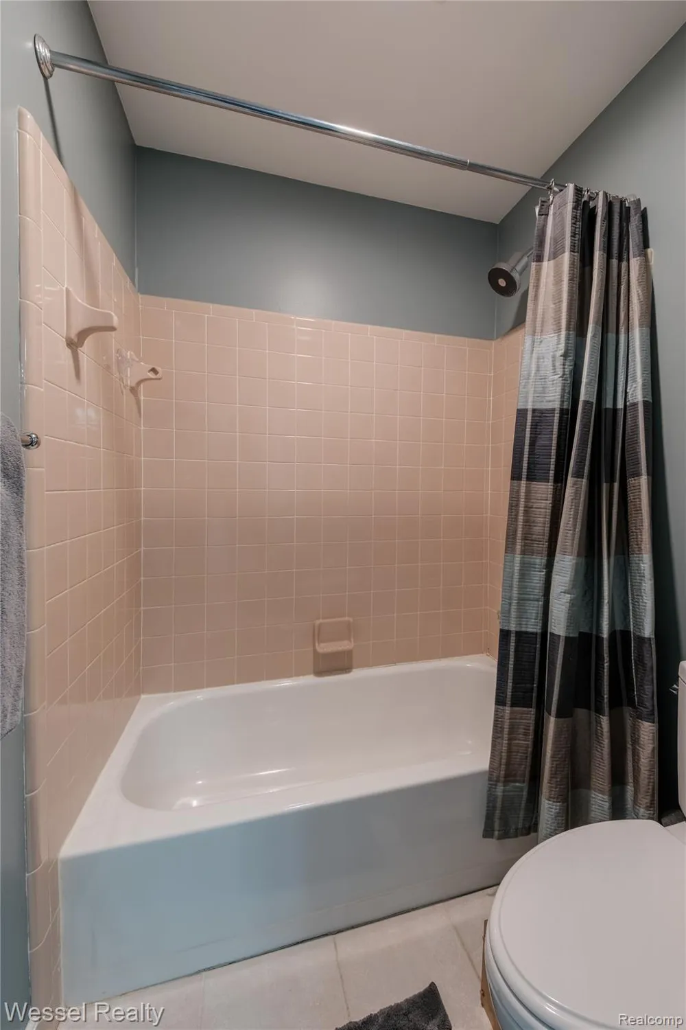2096 Winchester Road Rochester Hills City, MI 48307