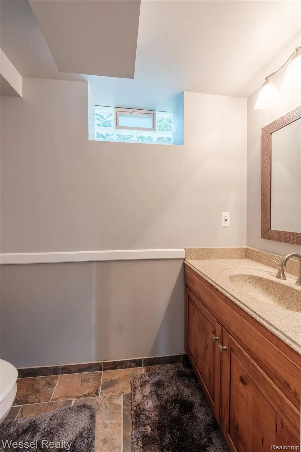 2096 Winchester Road Rochester Hills City, MI 48307