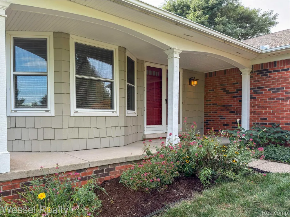 2096 Winchester Road Rochester Hills City, MI 48307
