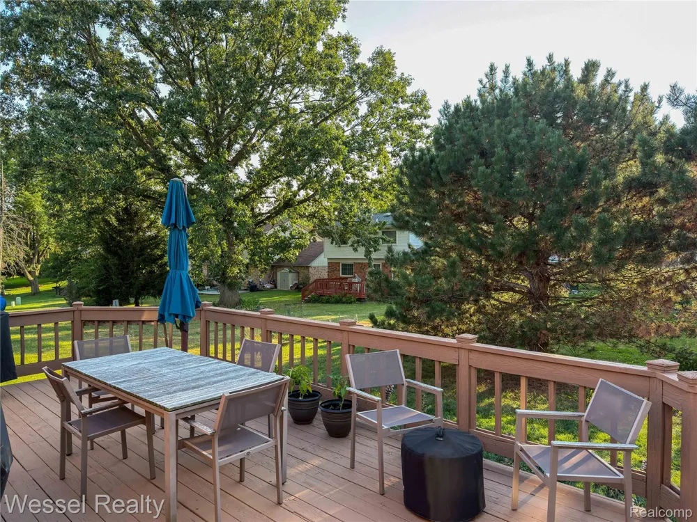 2096 Winchester Road Rochester Hills City, MI 48307