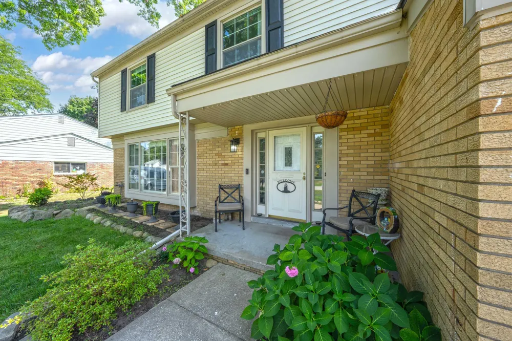 8916 Tamarack Drive Shelby Charter Township, MI 48317