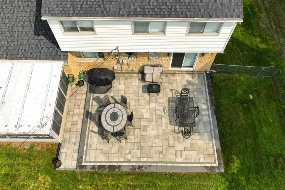 8916 Tamarack Drive Shelby Charter Township, MI 48317