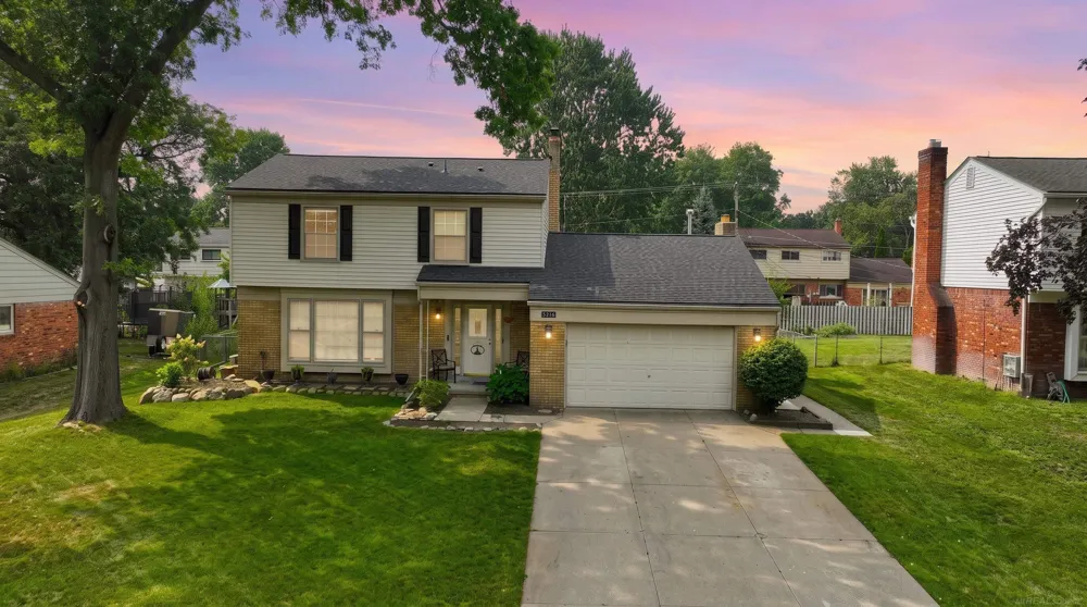 8916 Tamarack Drive Shelby Charter Township, MI 48317