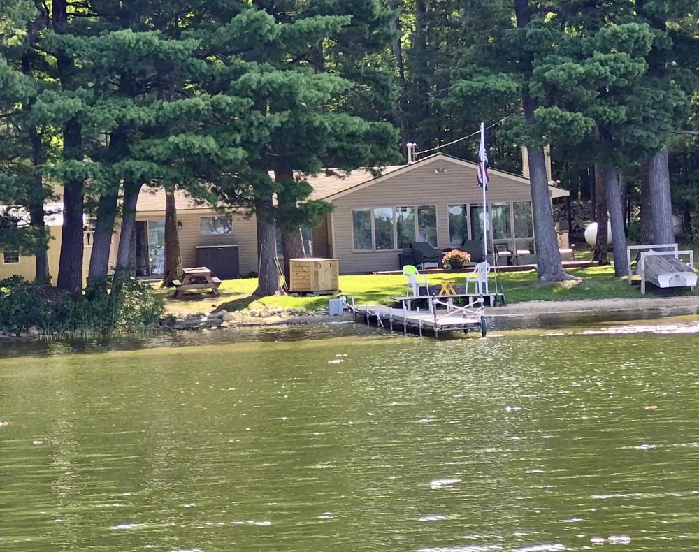 840 S Oak Drive Lake Township, MI 49651