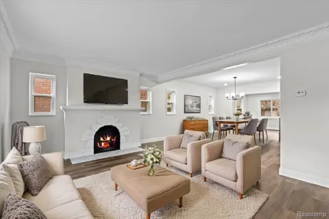 18073 Santa Barbara Drive