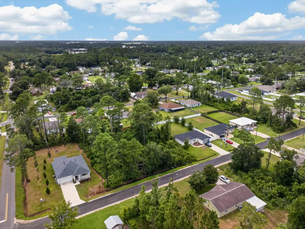 6TH AVENUE Deland, FL 32724