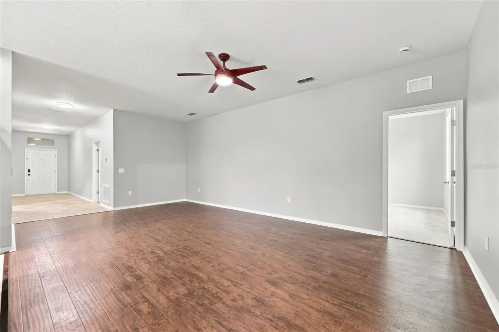 192 BLACKSTONE CREEK ROAD Groveland, FL 34736