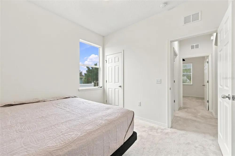 192 BLACKSTONE CREEK ROAD Groveland, FL 34736