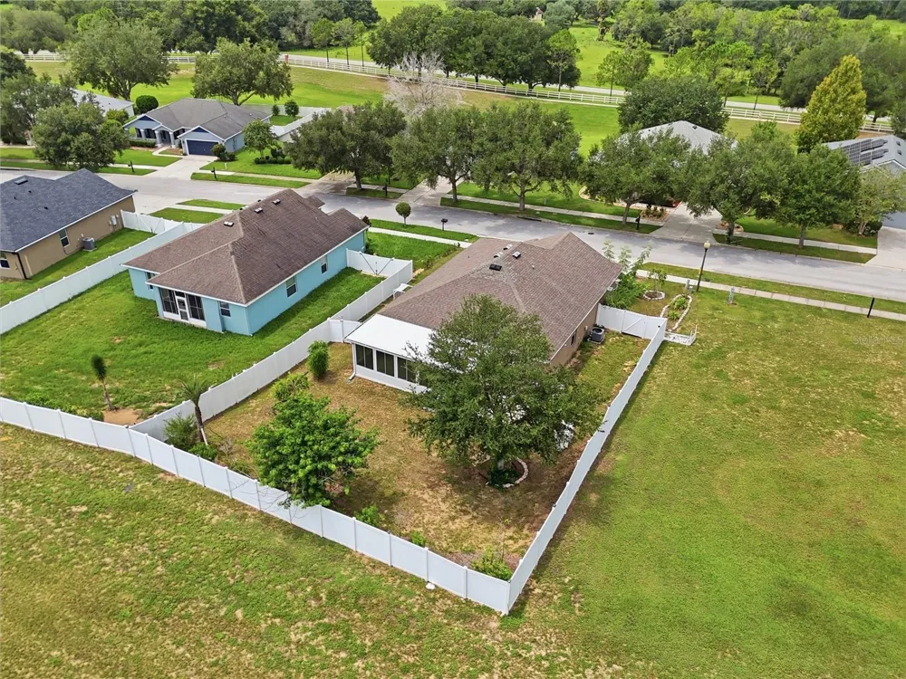 192 BLACKSTONE CREEK ROAD Groveland, FL 34736