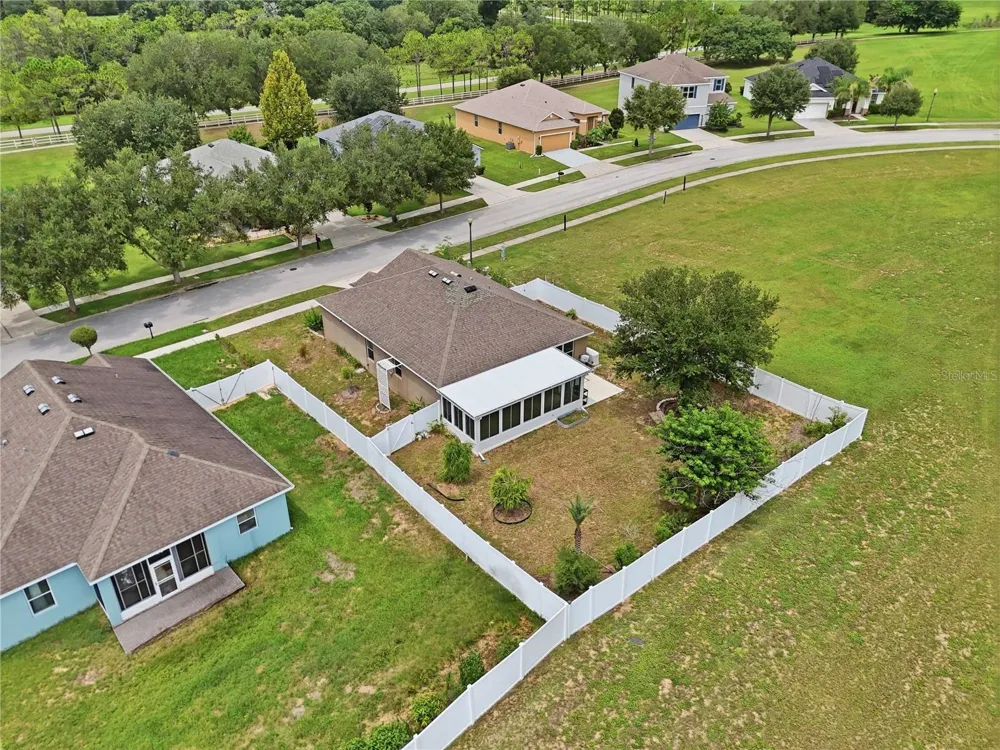 192 BLACKSTONE CREEK ROAD Groveland, FL 34736