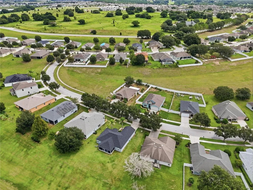 192 BLACKSTONE CREEK ROAD Groveland, FL 34736