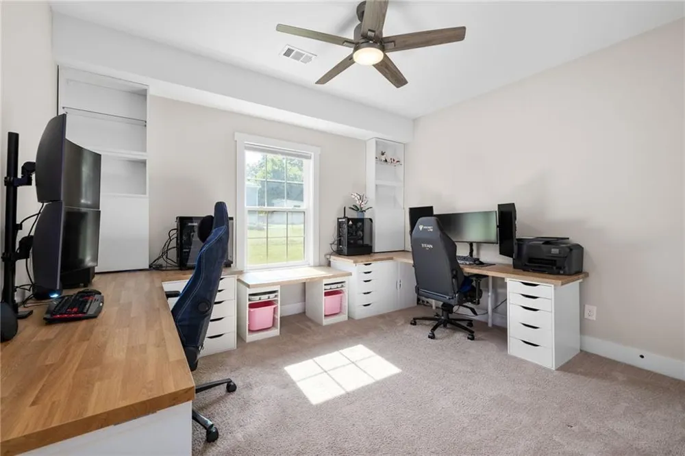 142 Brookwood Avenue Commerce, GA 30529