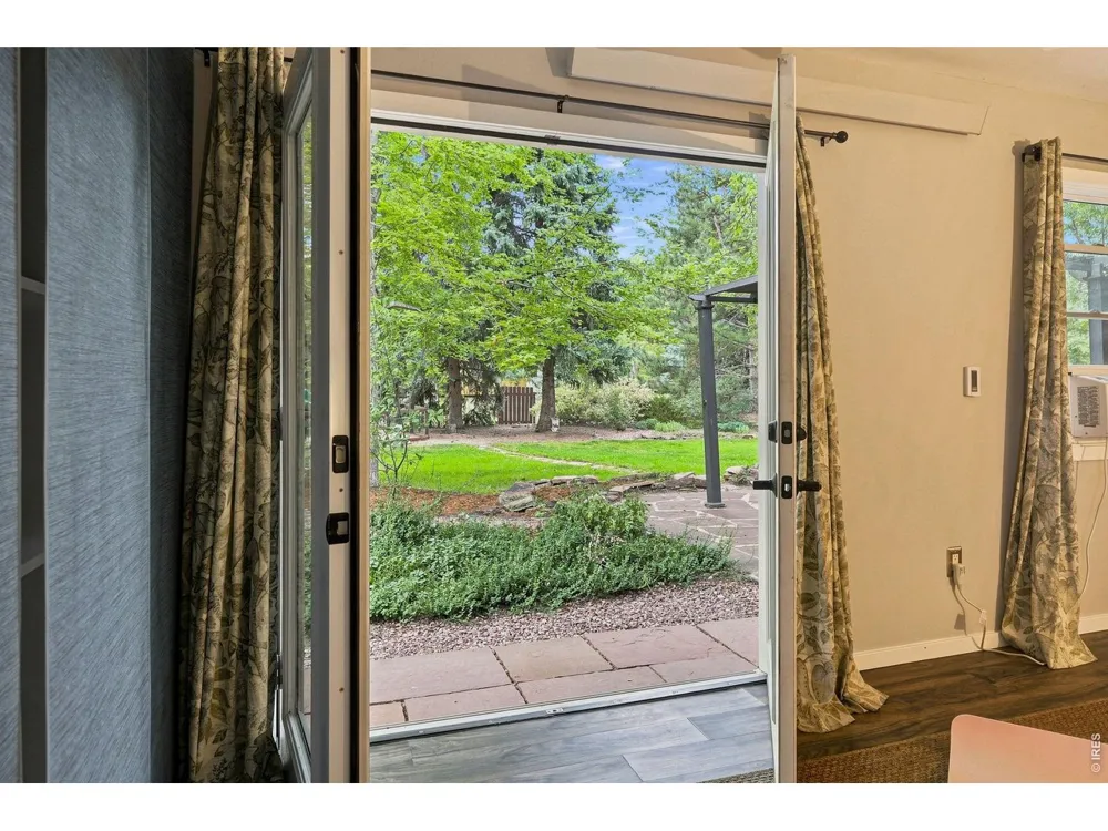 7356 Dry Creek Road Niwot, CO 80503