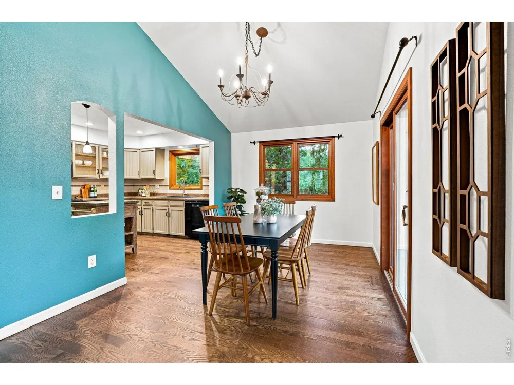 7356 Dry Creek Road Niwot, CO 80503