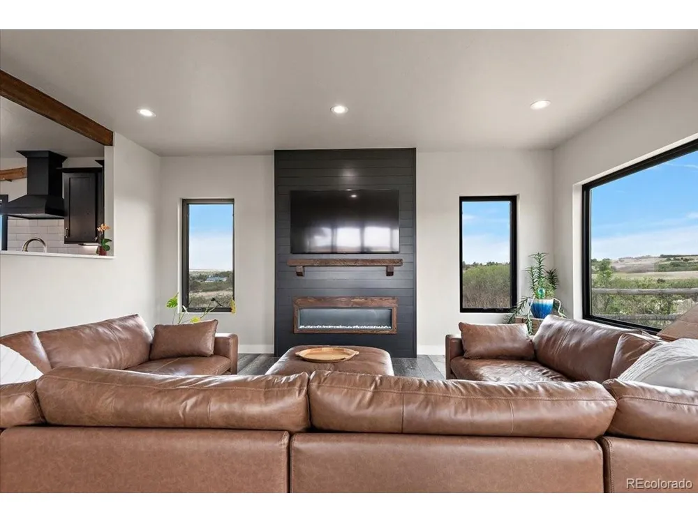 9105 Lago Vistas Boulevard Colorado City, CO 81019