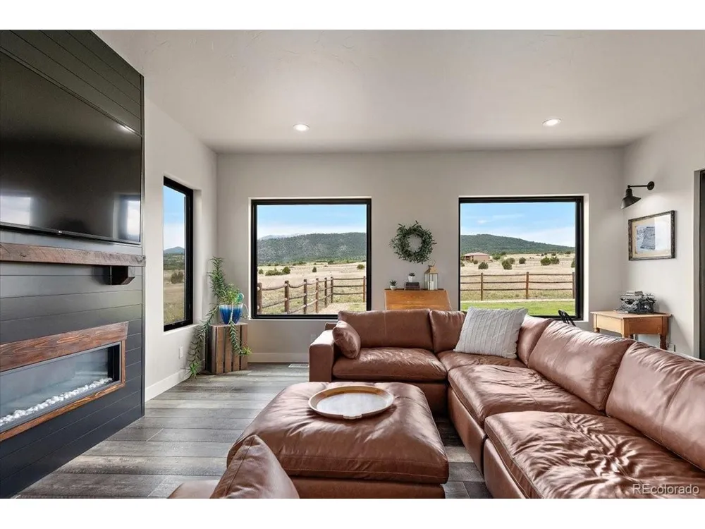 9105 Lago Vistas Boulevard Colorado City, CO 81019