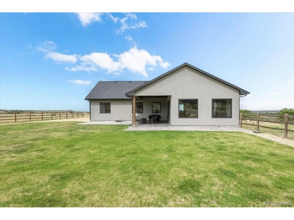 9105 Lago Vistas Boulevard Colorado City, CO 81019