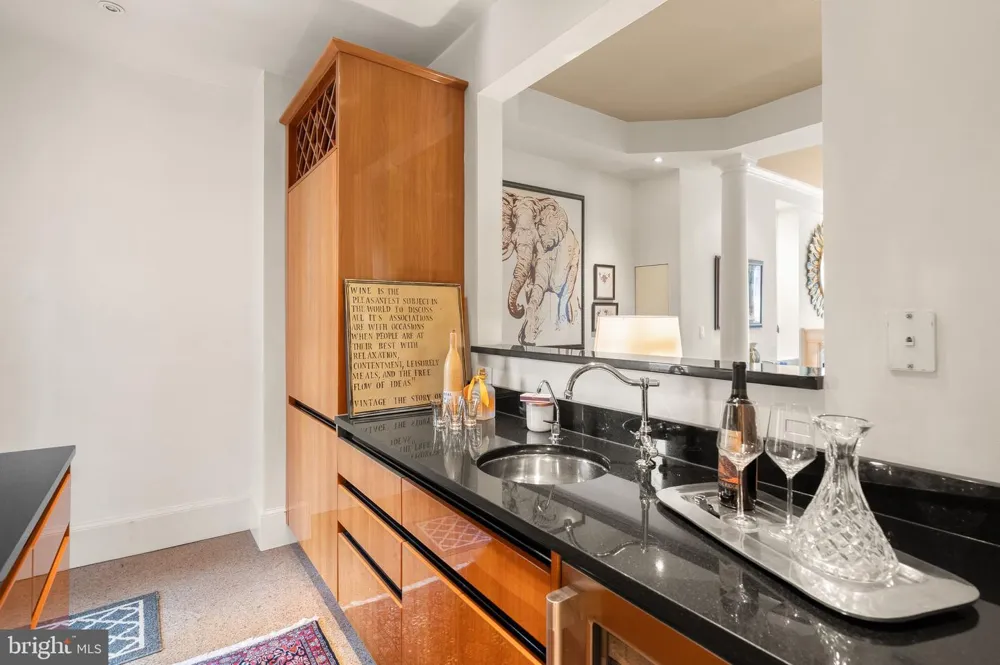 1707 S STREET NW #B Washington, DC 20009