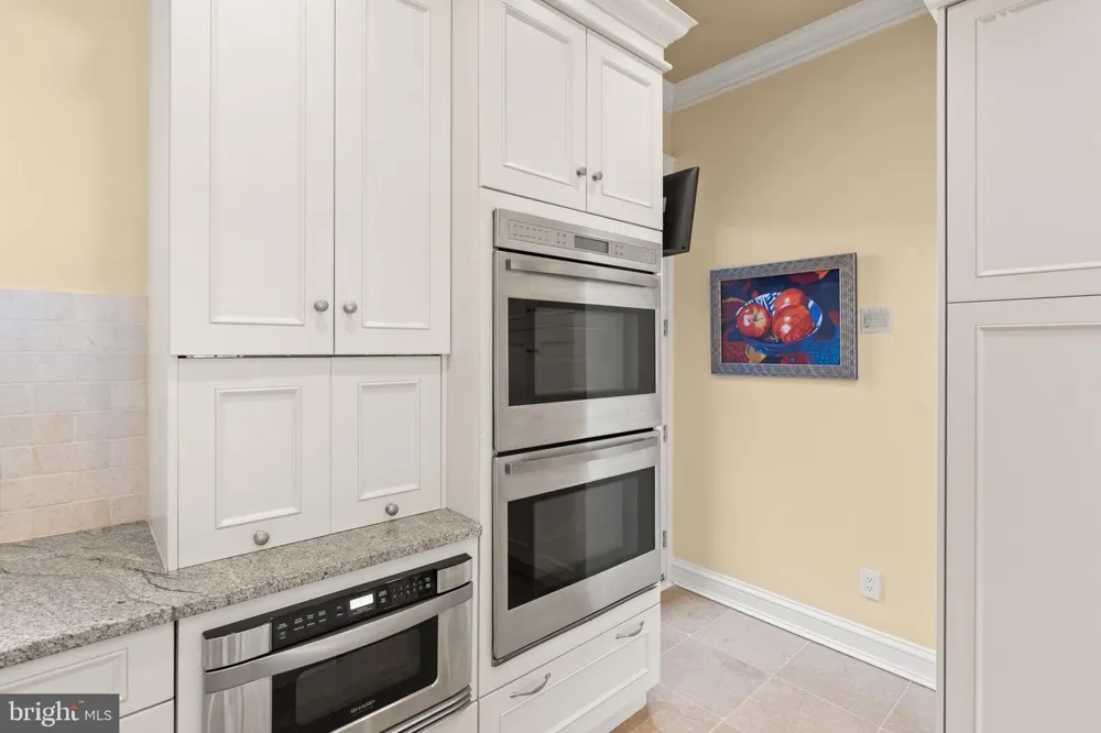 1707 S STREET NW #B Washington, DC 20009