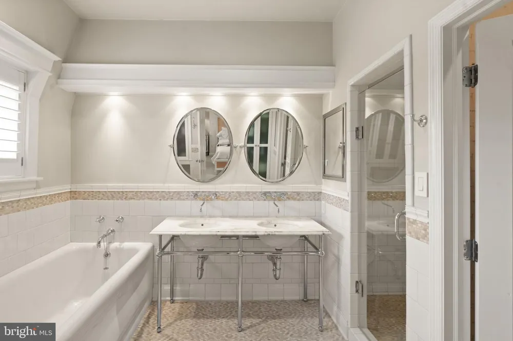 1707 S STREET NW #B Washington, DC 20009