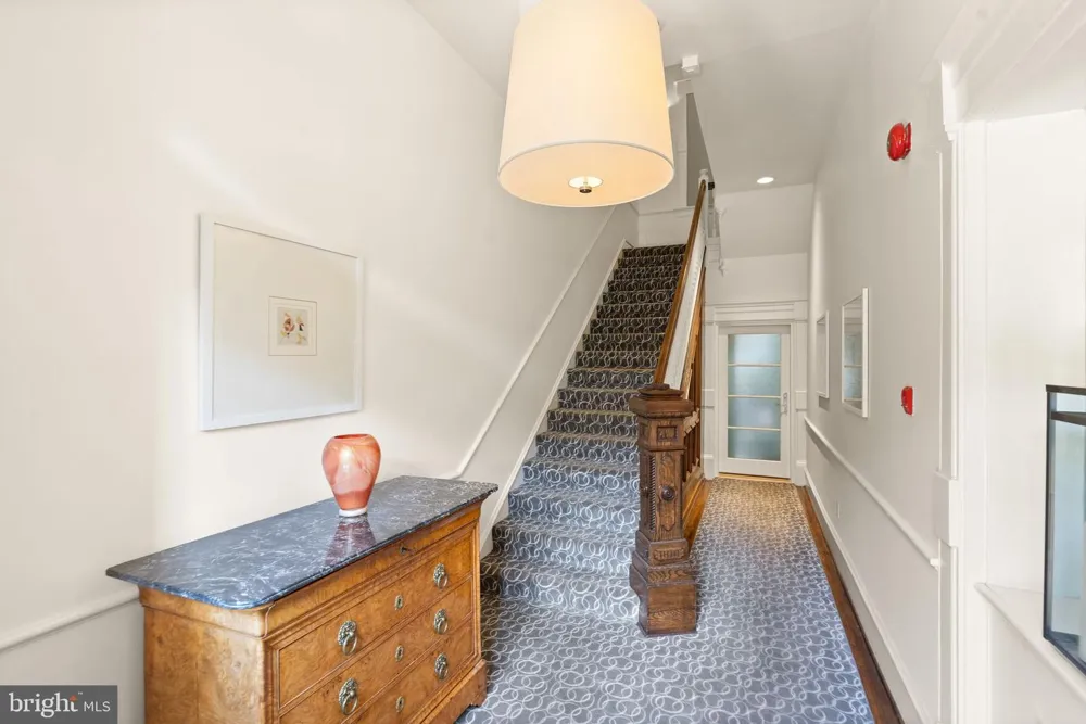 1707 S STREET NW #B Washington, DC 20009