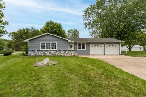 102 Sherwood Drive