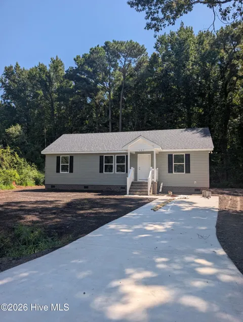 107 Poplar Circle