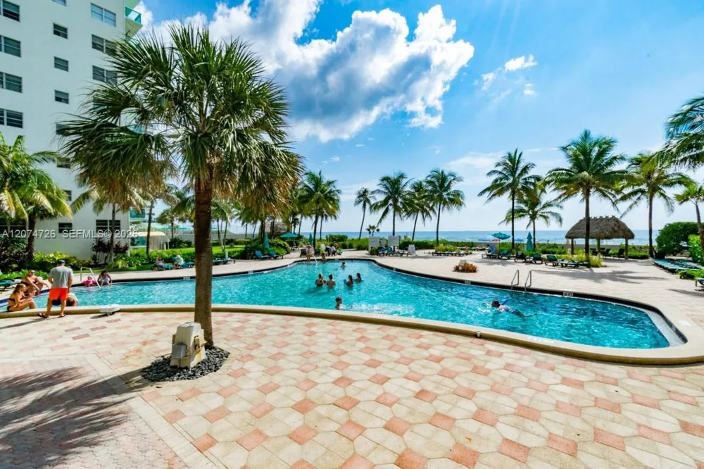 3901 S Ocean Dr #6T Hollywood, FL 33019