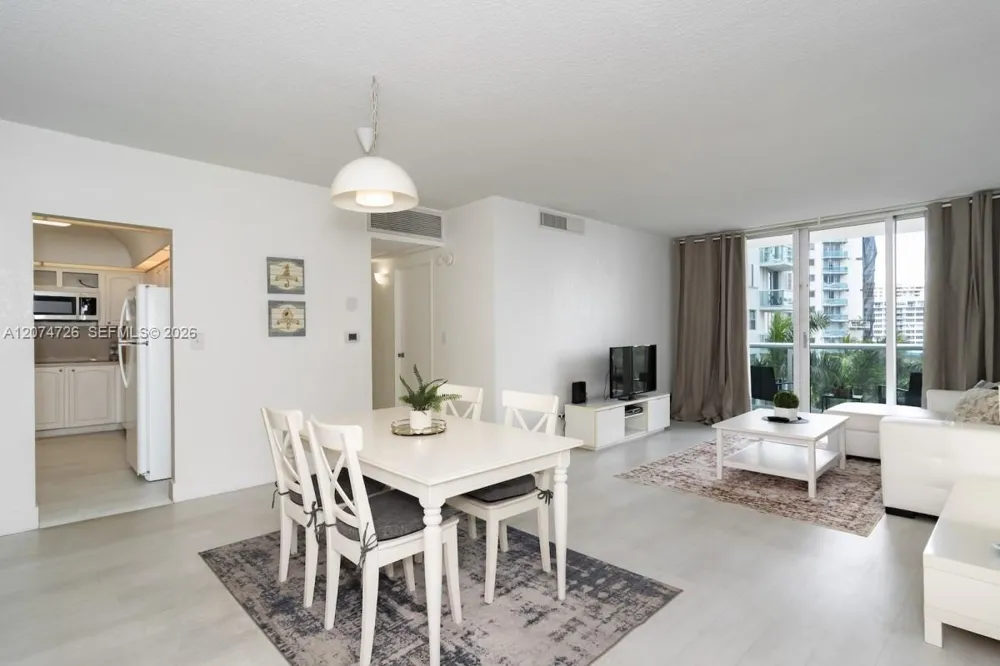 3901 S Ocean Dr #6T Hollywood, FL 33019
