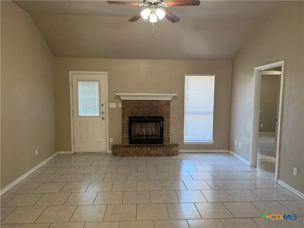 1103 Concho Street Belton, TX 76513