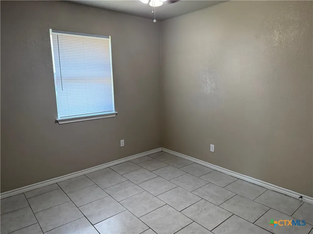 1103 Concho Street Belton, TX 76513
