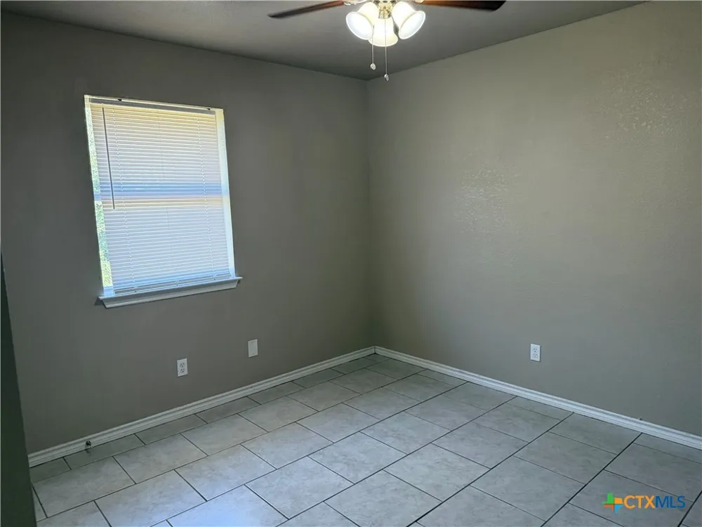 1103 Concho Street Belton, TX 76513