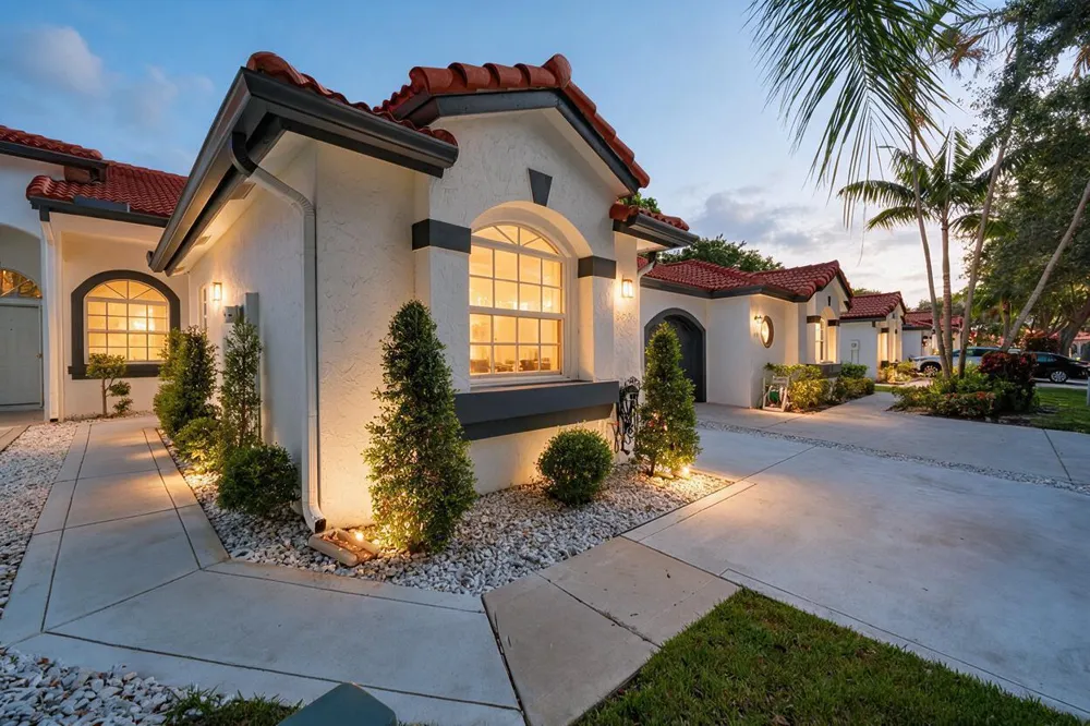 8255 Via Bella Boca Raton, FL 33496