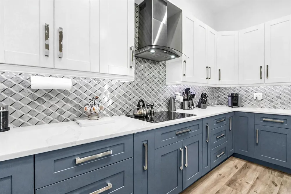 8255 Via Bella Boca Raton, FL 33496