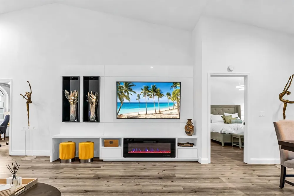 8255 Via Bella Boca Raton, FL 33496