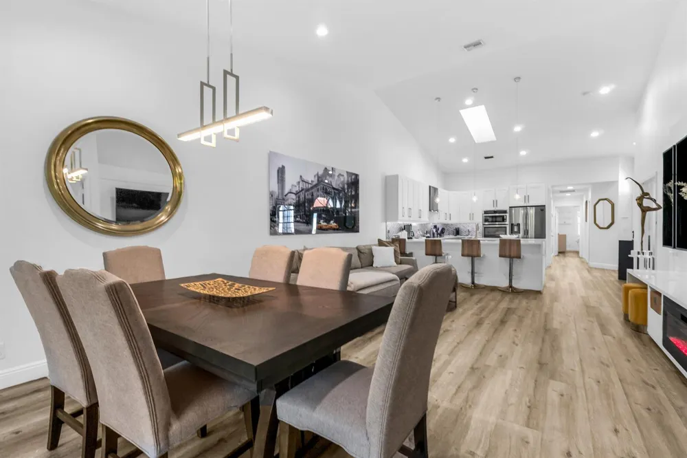 8255 Via Bella Boca Raton, FL 33496