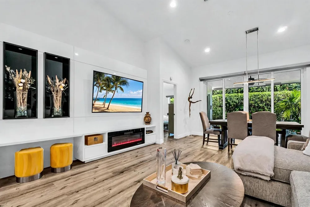8255 Via Bella Boca Raton, FL 33496