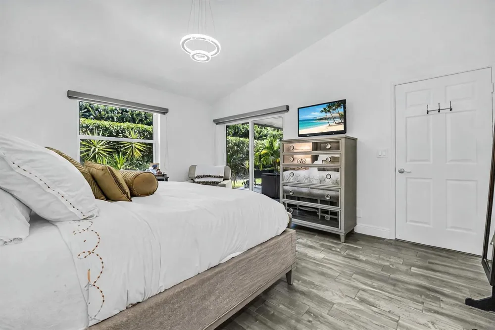 8255 Via Bella Boca Raton, FL 33496