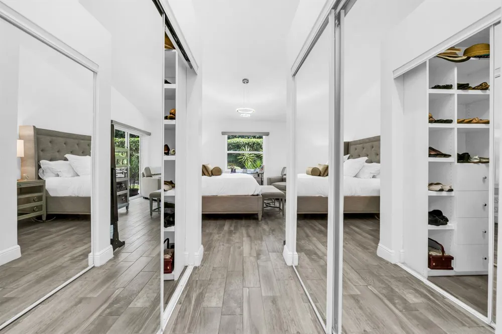 8255 Via Bella Boca Raton, FL 33496