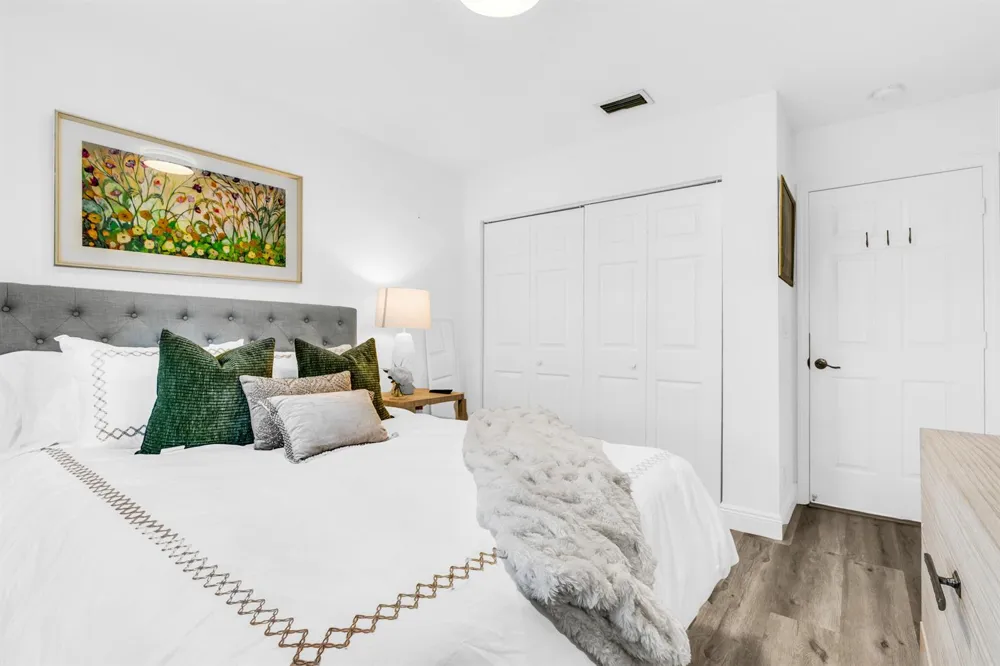 8255 Via Bella Boca Raton, FL 33496