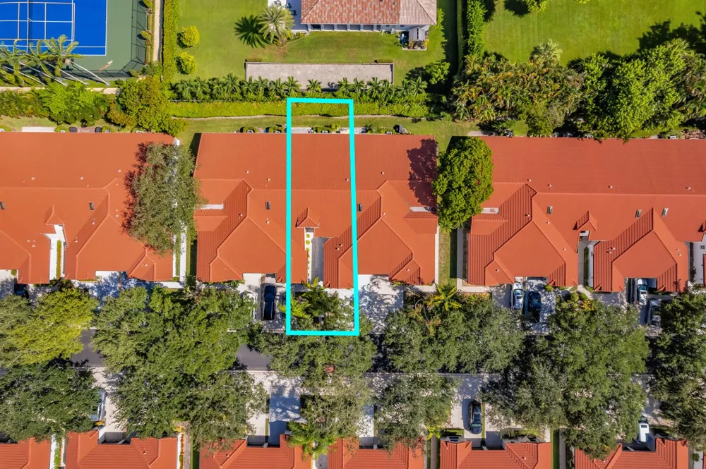 8255 Via Bella Boca Raton, FL 33496