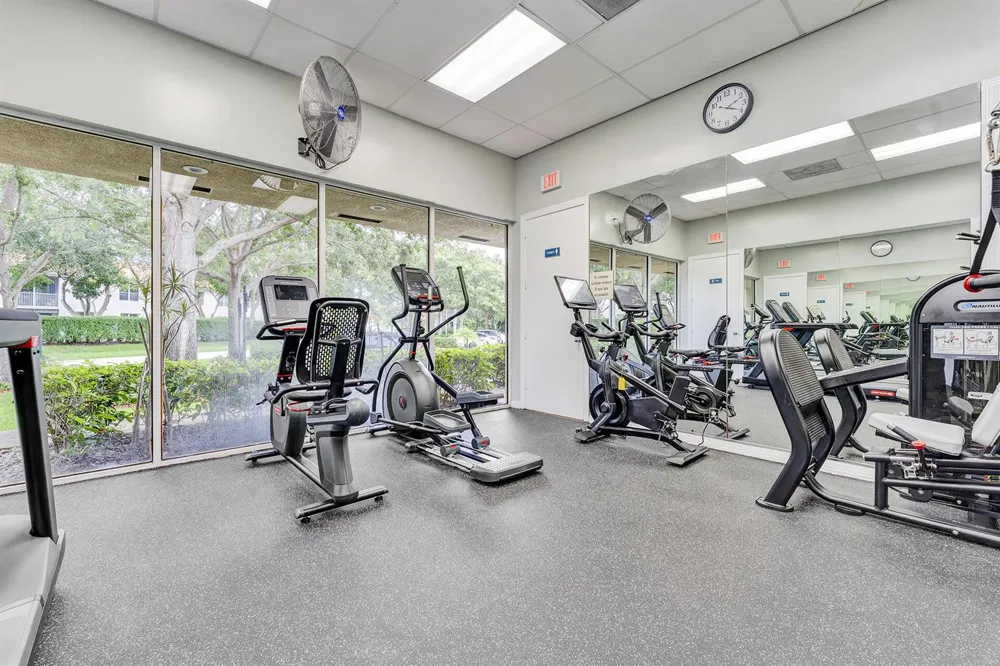8255 Via Bella Boca Raton, FL 33496