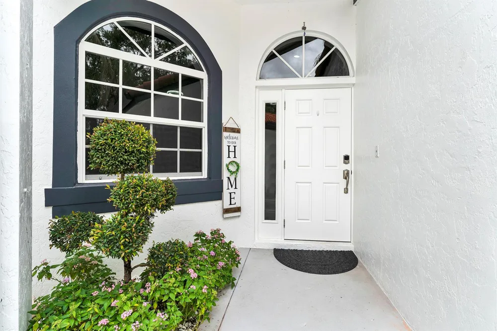 8255 Via Bella Boca Raton, FL 33496
