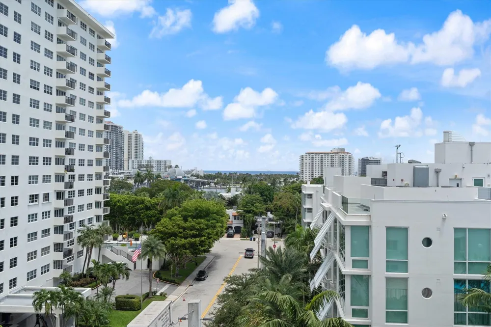 333 SUNSET DRIVE #502 Fort Lauderdale, FL 33301