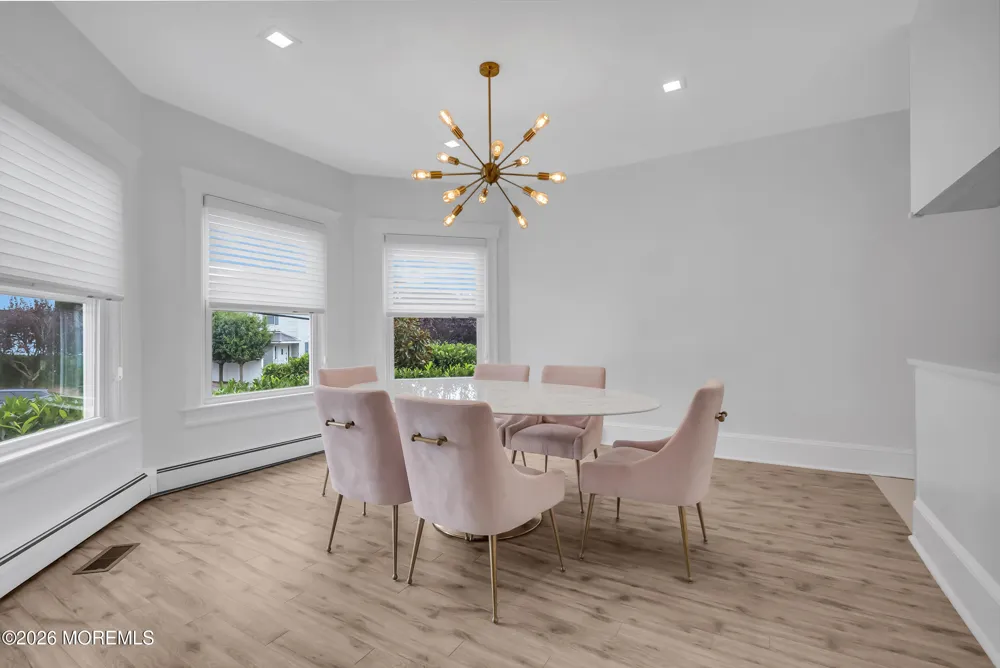 268 Roosevelt Avenue Oakhurst, NJ 07755