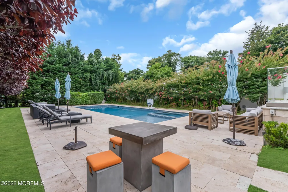268 Roosevelt Avenue Oakhurst, NJ 07755