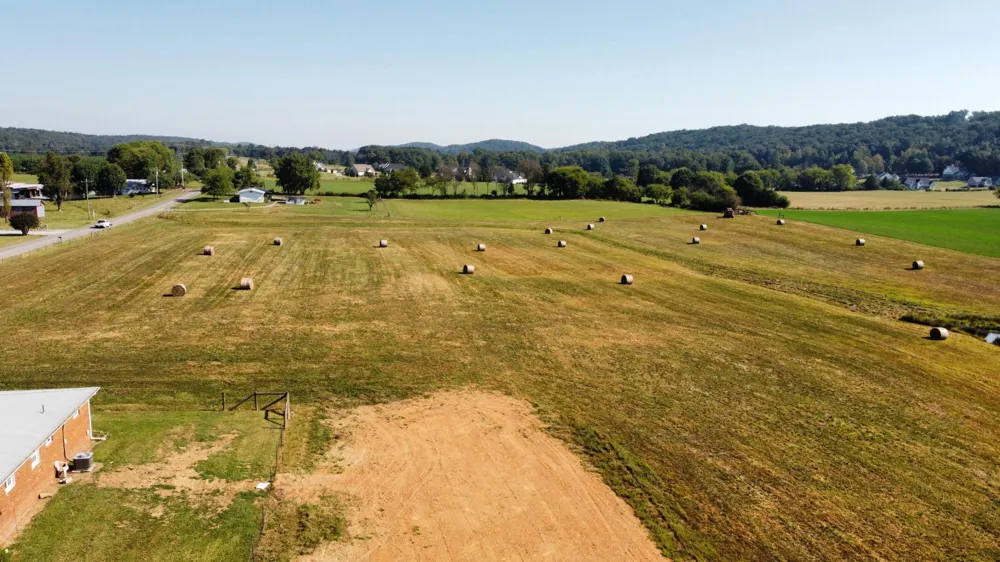 34153339 Lead Mine Valley Road Cleveland, TN 37311