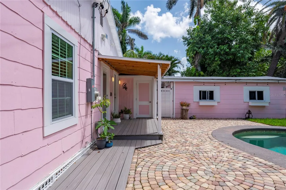 717 W MARION AVENUE Punta Gorda, FL 33950